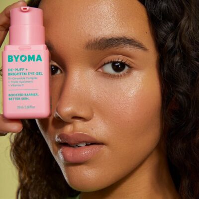 IMG_3169 ژل دورچشم ضد پف و روشن کننده و آبرسان بایوما Byoma De-puff + Brighten Eye Gel