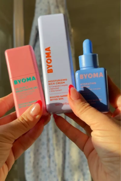 IMG_3170 ژل دورچشم ضد پف و روشن کننده و آبرسان بایوما Byoma De-puff + Brighten Eye Gel