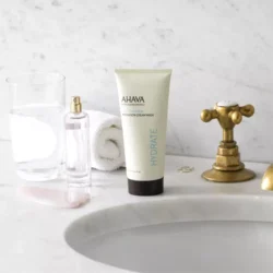 IMG_3684 ماسک خواب و کرم شب آبرسان و تغذیهکننده آهاوا Ahava Hydrating Cream Mask