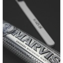 IMG_3772 خمیر دندان سفید کننده نعنایی وارویس Marvis Whitening Mint smoke Toothpaste