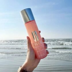 مرطوب کننده ژلی مویسچر سرج انواع پوست کلینیک ۱۰۰ ساعته