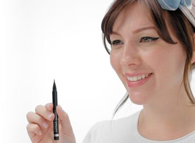 خط چشم ماژیکی کلینیک