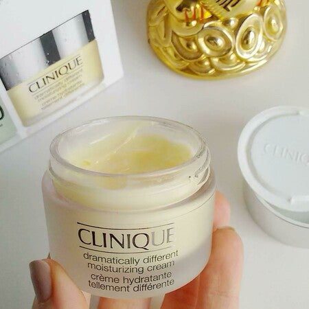 کرم مرطوبکننده دراماتیکالی دیفرنت (Clinique Dramatically Different™ Moisturizing Cream) - تصویر 2