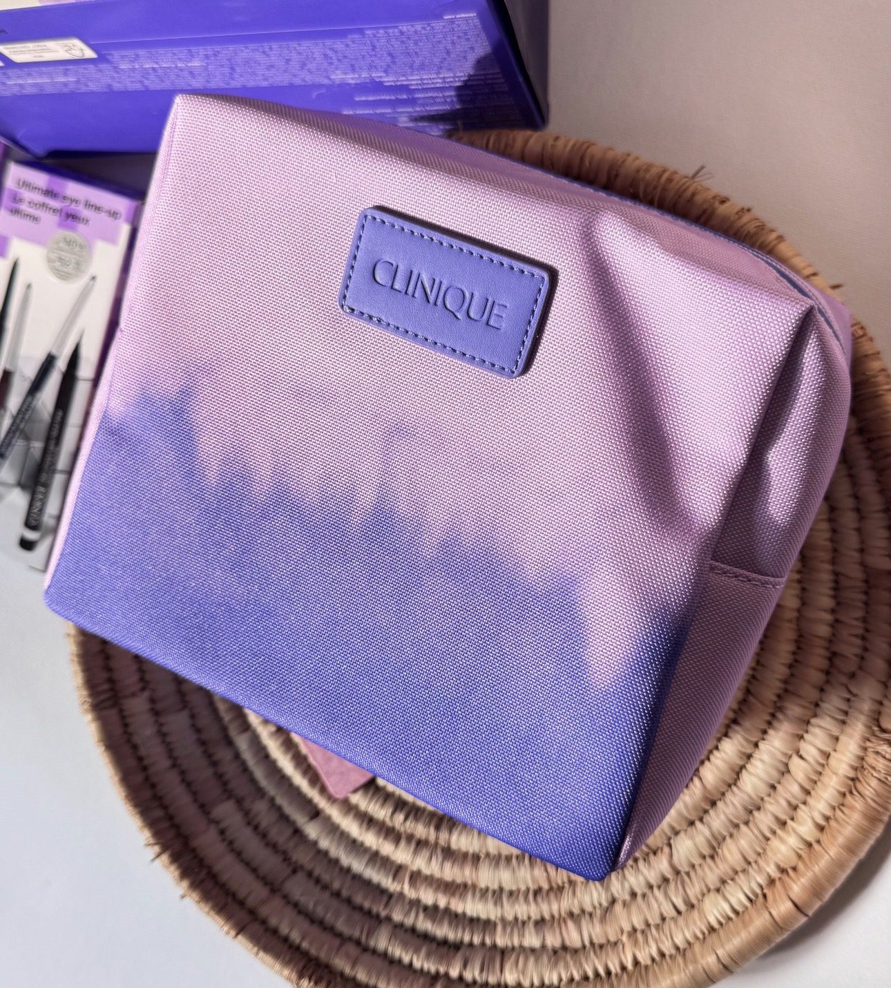 کیف بنفش بزرگ کلینیک - تصویر 3