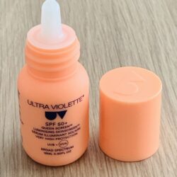 اولترا وایولت کویین اسکرین سرم SPF 50+ لومینایزینگ ۱۵ میلی‌لیتر