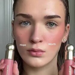 IMG_3049 رژگونه مایع ریر بیوتی سافت پینچ شید