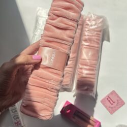هدبند هنگام شستشو صورت کلینیک