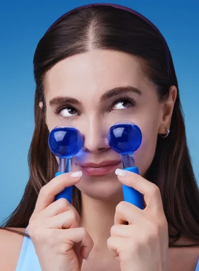 IMG_4593 ماساژور خنک کننده دور چشم بنفیت Benefit Depuff’n Chill Eye Globes | ابزار کاهش پف و افزایش جذب سرم