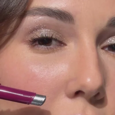 IMG_5072 سایه چشم استیکی شیمر رولوشن Revolution Cool Stick Shimmer Shadow – Silver Smoke