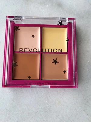 پالت کانتور کرمی چهار رنگ رولوشن | Revolution Cream Contour Quad Mini Palette