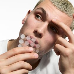 IMG_5188 پچ ضد جوش هیدروکلوئید نامرئی حاوی سالیسیلیک اسید | The INKEY List Hydrocolloid Invisible Pimple Patches